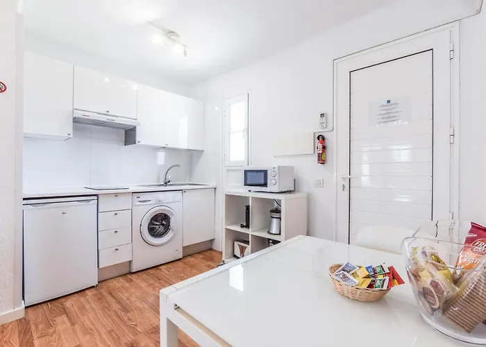 New Lanzasuites Villa *